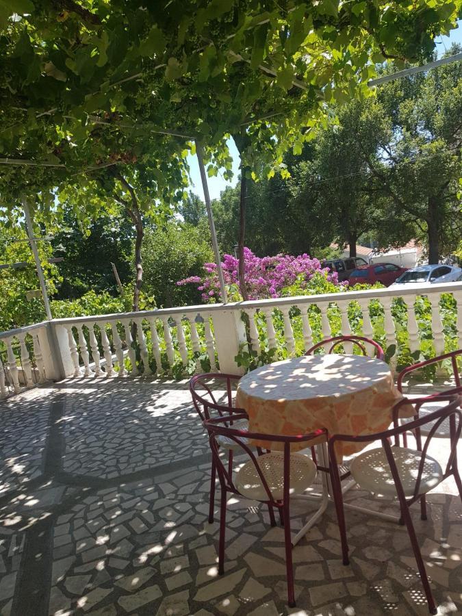 Petrovac Sobe I Apartmani Marovic מראה חיצוני תמונה