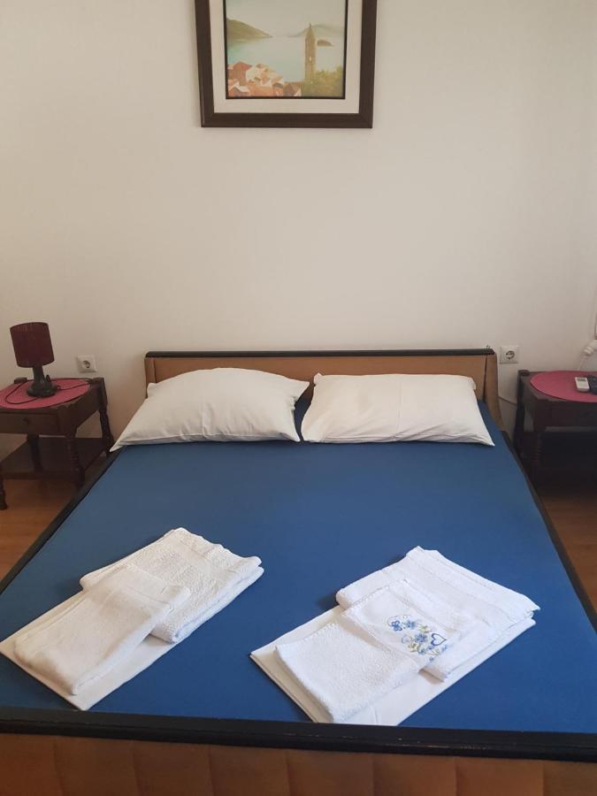Petrovac Sobe I Apartmani Marovic מראה חיצוני תמונה