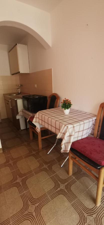 Petrovac Sobe I Apartmani Marovic מראה חיצוני תמונה
